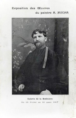 Catalogue of the Mucha exhibition at the Galerie de la Bodinière Title of the exhibition with a photo of Alphonse Mucha standing in front of a Japanese screen